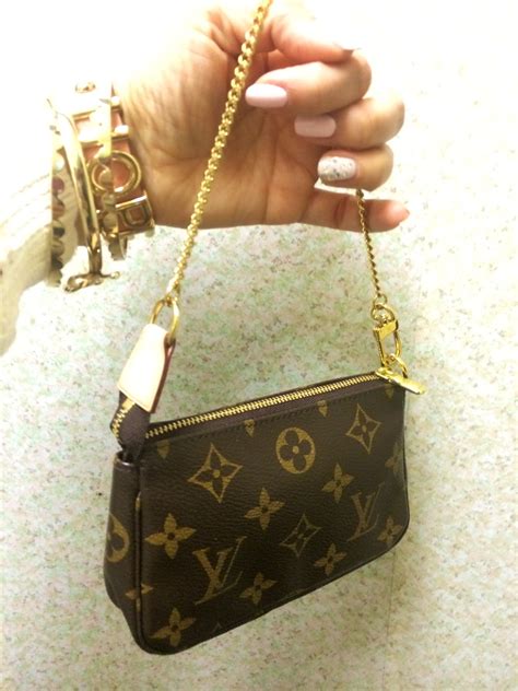 louis vuitton pochette cheap